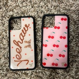 2 iPhone 12 Pro Wildflower Cases